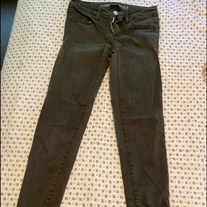 Army green American eagle skinny jeans. Size 0